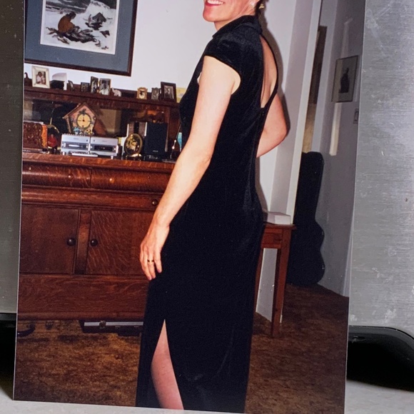 Lori Weidner Designer Black Velvet Evening Dress with Fringed Animal Print Cape - Picture 8 of 9